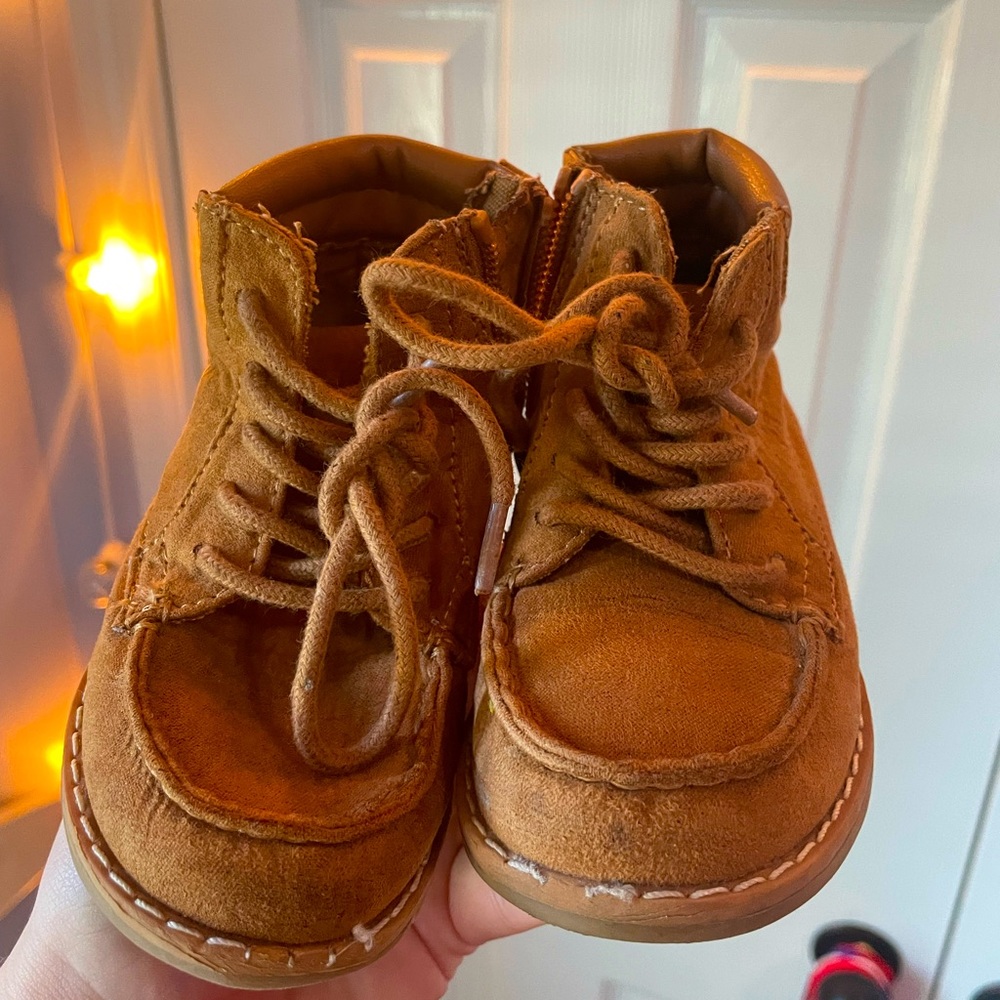 6Y boots